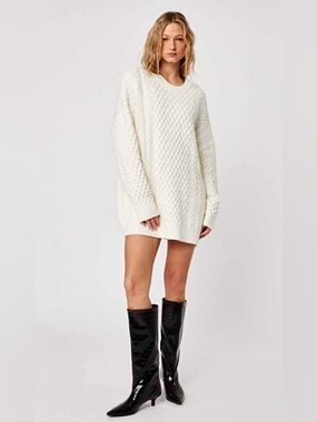 NWT JOHN + JENN Kylo Chunky Oversized Cable Knit Sweater Size S Cream Off White